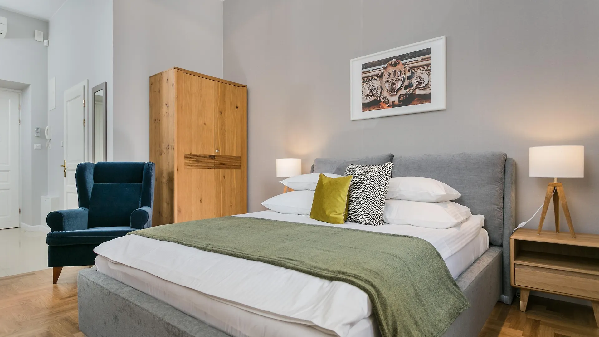 Venetian House Market Square Aparthotel Cracovie