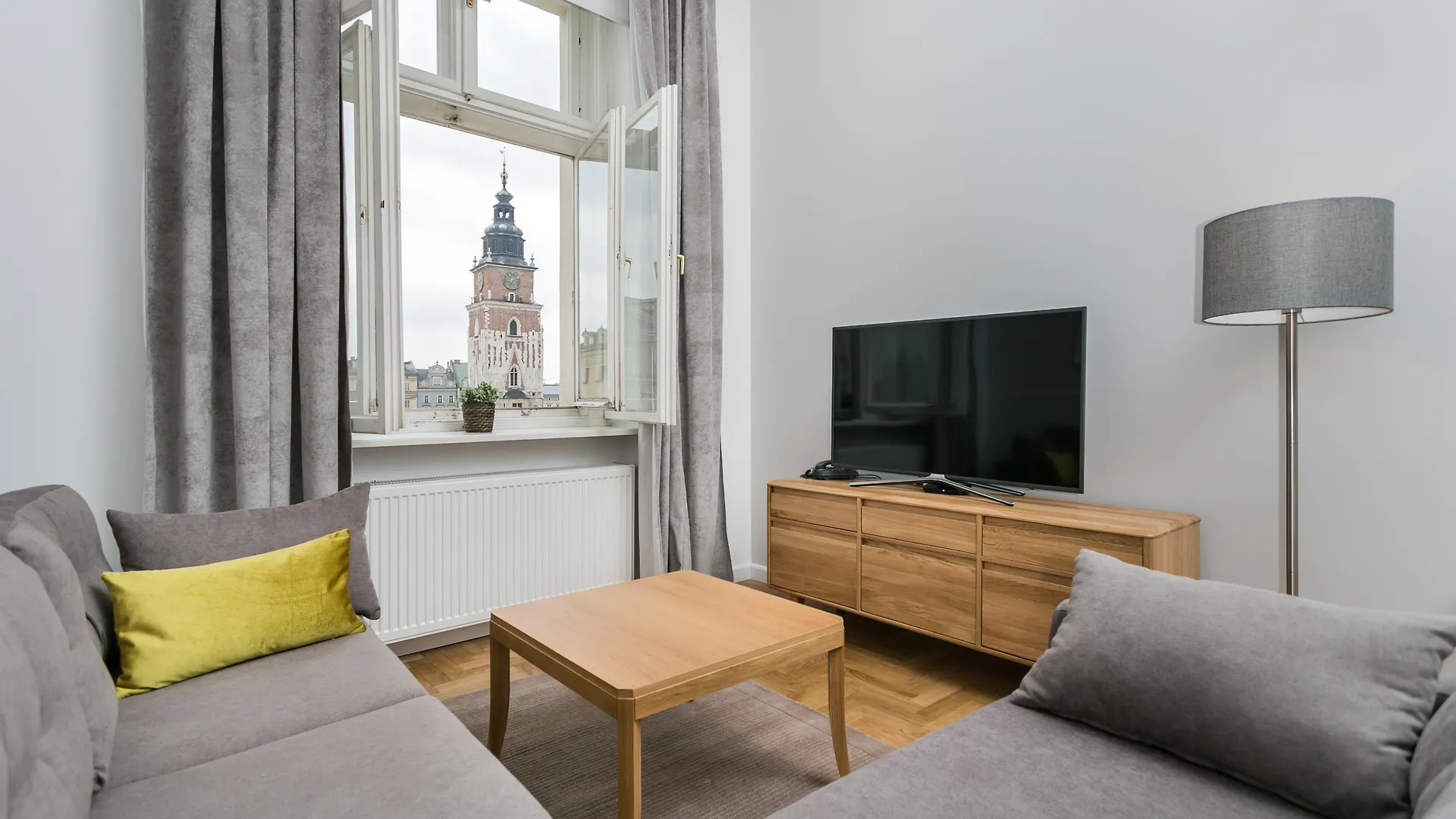 Venetian House Market Square Aparthotel Cracovie