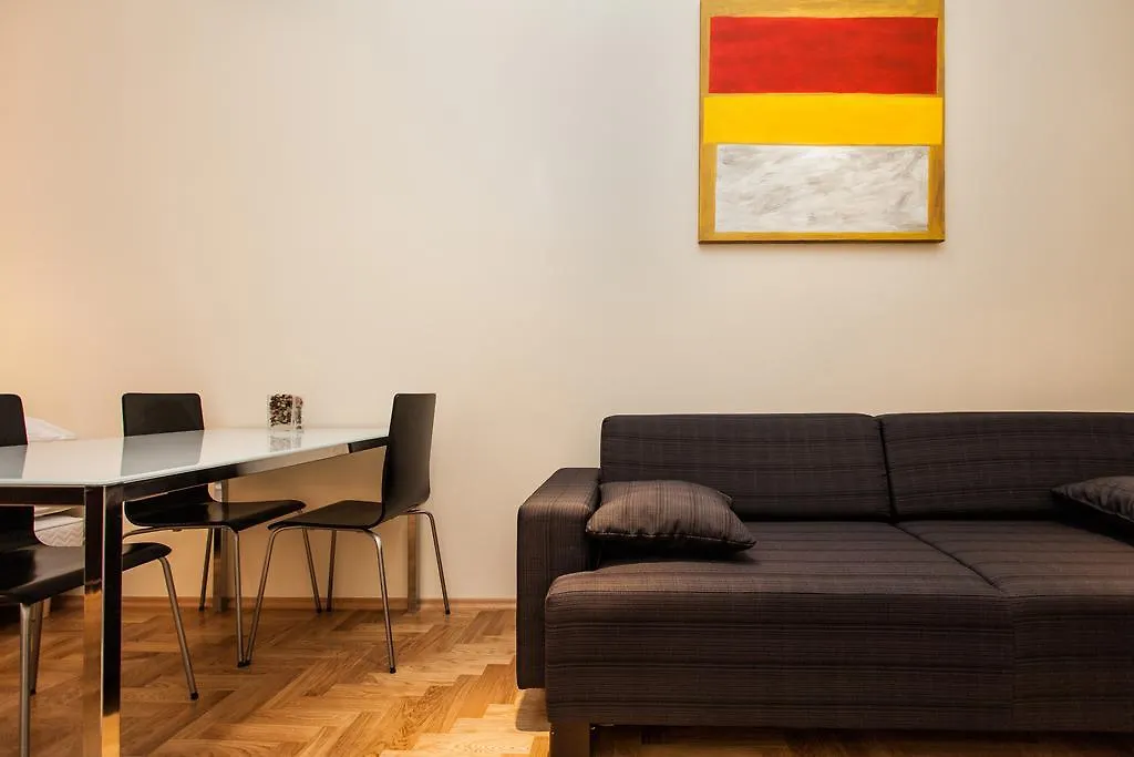 Venetian House Market Square Aparthotel Cracovie